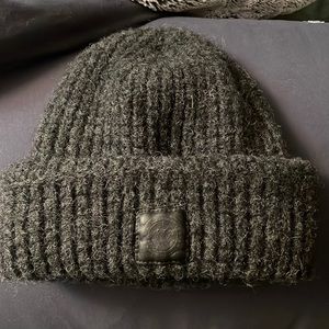 Canada Goose Wool Hat - Robert Mackie